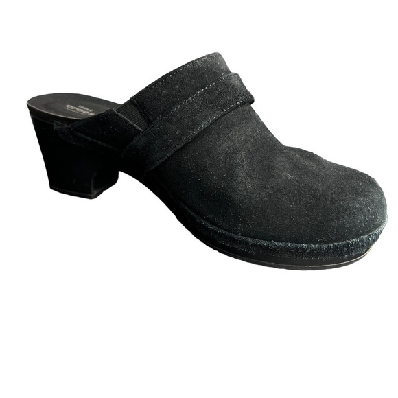 CROCS Black Suede Mule clogs comfort fit slip on shoes size 8w - Picture 1 of 8